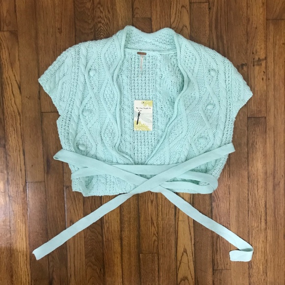 NWT FREE PEOPLE Short Sleeve Wrap Sweater - Picture 4 of 6